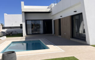 Modern independent villa in San Miguel de Salinas - photo 4