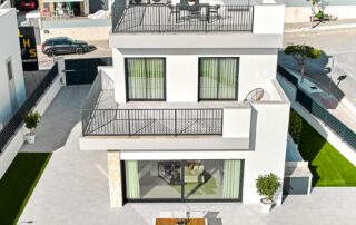 Exclusive brand new villa in San Miguel de Salinas - photo 3