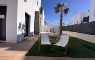 Well-presented garden and terrace, ready for listing your property in Costa Blanca South